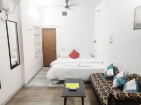 Kesher Paying Guest House